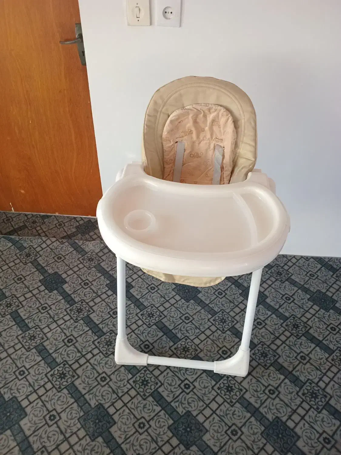 صندلی غذا کودک برند بیبی لند با تاپ کودک|تخت و صندلی بچه|آستارا, |دیوار