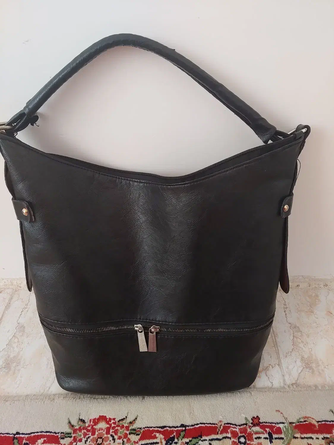 دو عدد کیف زنانه|کیف، کفش، کمربند|ساری, |دیوار