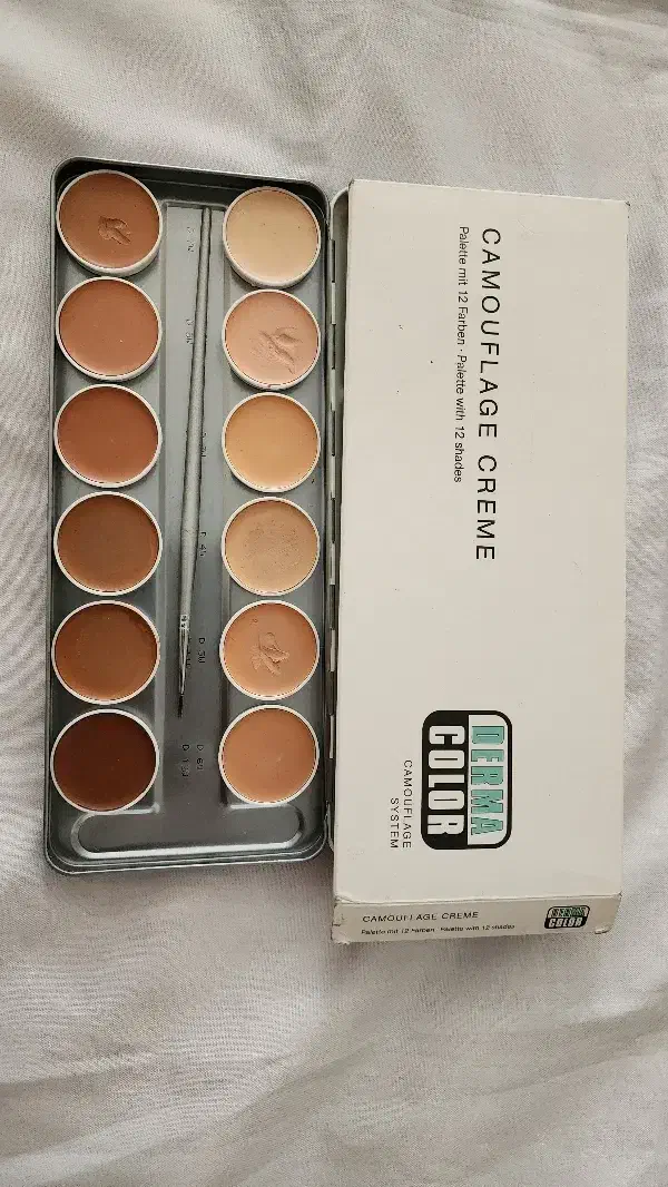 پالت کرم گریم کریولاین و برس پیچ|آرایشی، بهداشتی، درمانی|تهران, قبا|دیوار