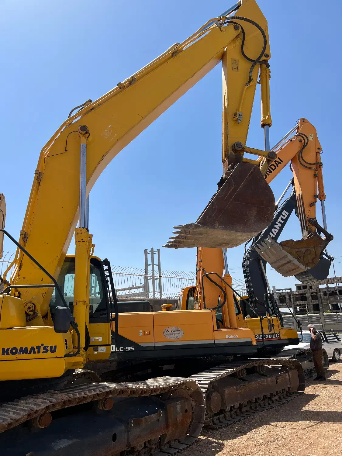 فروش بیل کوماتسو ۴۰۰خط ۸R|خودرو سنگین|ابریشم, |دیوار