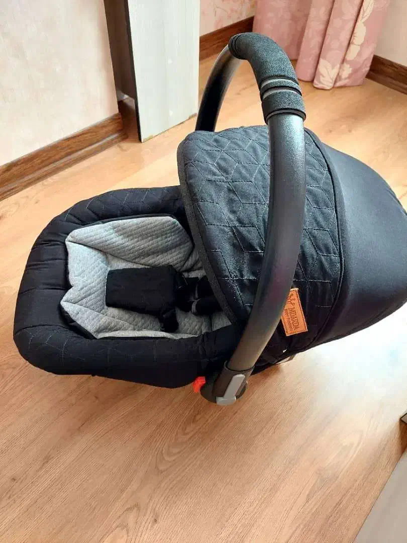 کریر|کالسکه و لوازم جانبی|بروجرد, |دیوار