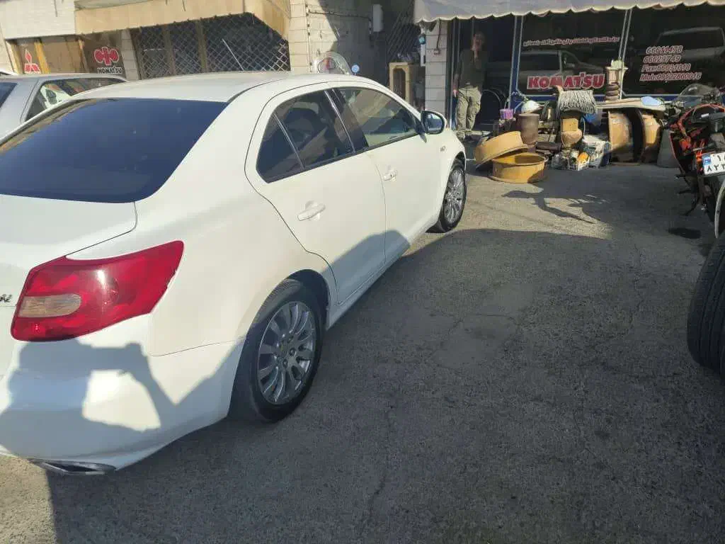 سوزوکی کیزاشی|خودرو سواری و وانت|تهران, شهرک فردوس (حسینی)|دیوار