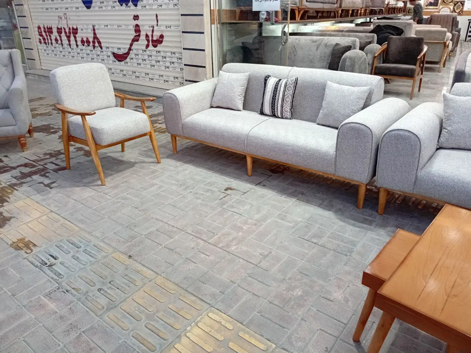 مبل ۸ نفره یوتا|مبلمان خانگی و میز عسلی|خمینی‌شهر, |دیوار