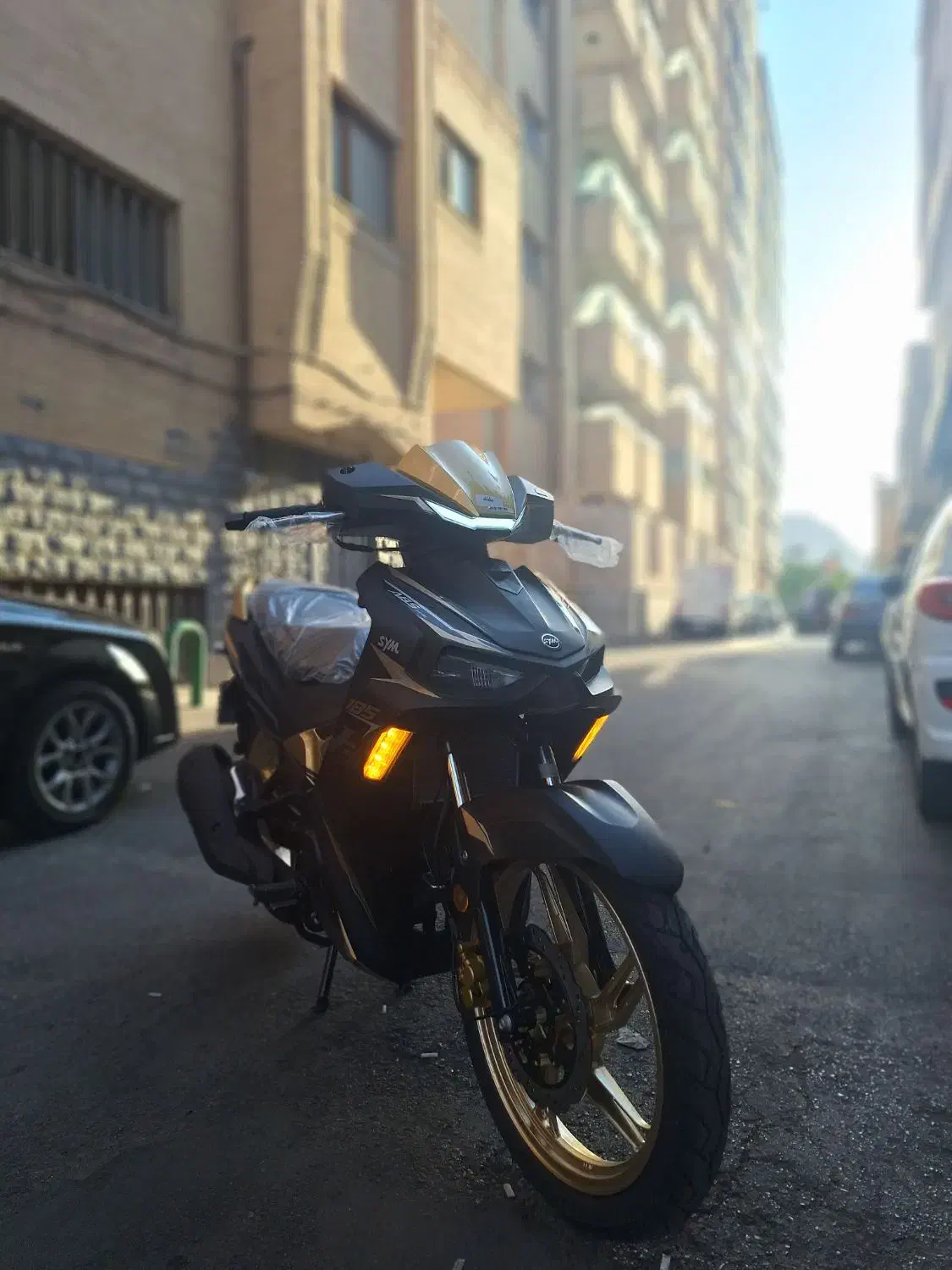 لاکی ۱۸۵ vf3|موتورسیکلت|اصفهان, محمودیه|دیوار