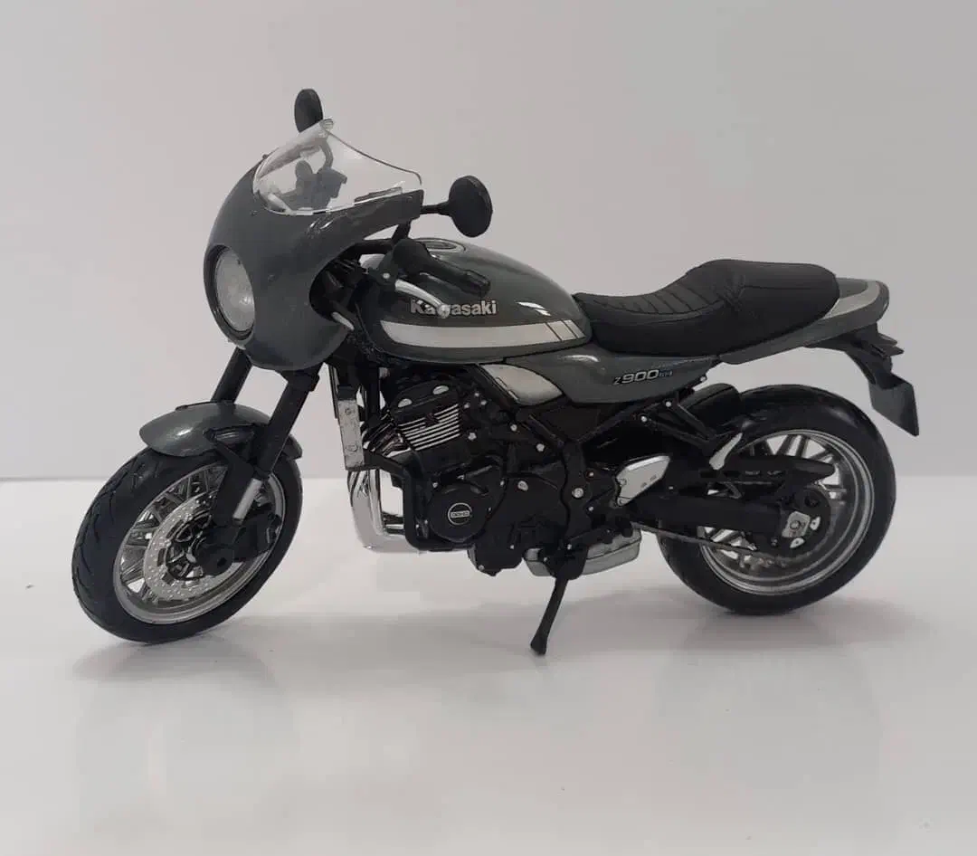 ماکت موتور کاوازاکی z900|کلکسیون و سرگرمی|تهران, فلسطین (میدان انقلاب)|دیوار