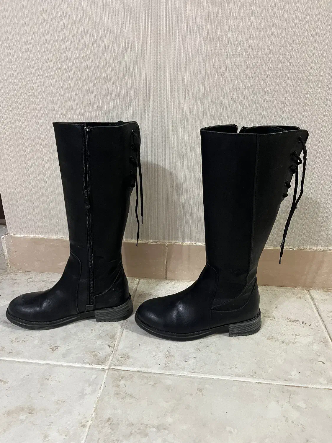 چکمه یا بوت بلند|کیف، کفش، کمربند|رشت, جهاد|دیوار