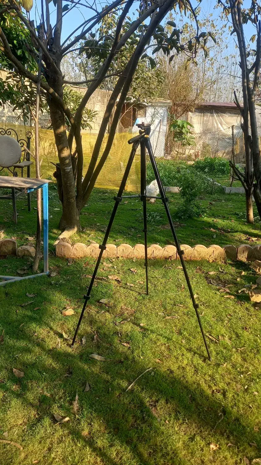 پایه دوربین به قیمت بسیار مناسب|دوربین عکاسی و فیلم‌برداری|رشت, رشتیان|دیوار