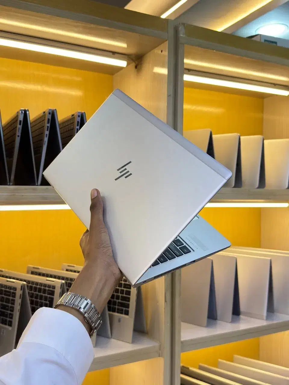 فروش ۳۰۰ مدل لپ تاپ استوک وارداتی اقساطی با یک چک|رایانه همراه|تهران, میرداماد|دیوار