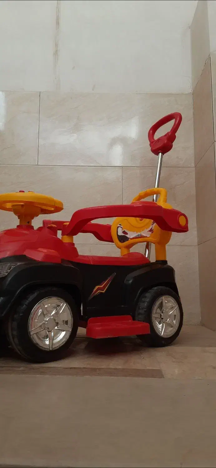 ماشین کودک|اسباب‌‌بازی|قدس, شهر‌قدس|دیوار