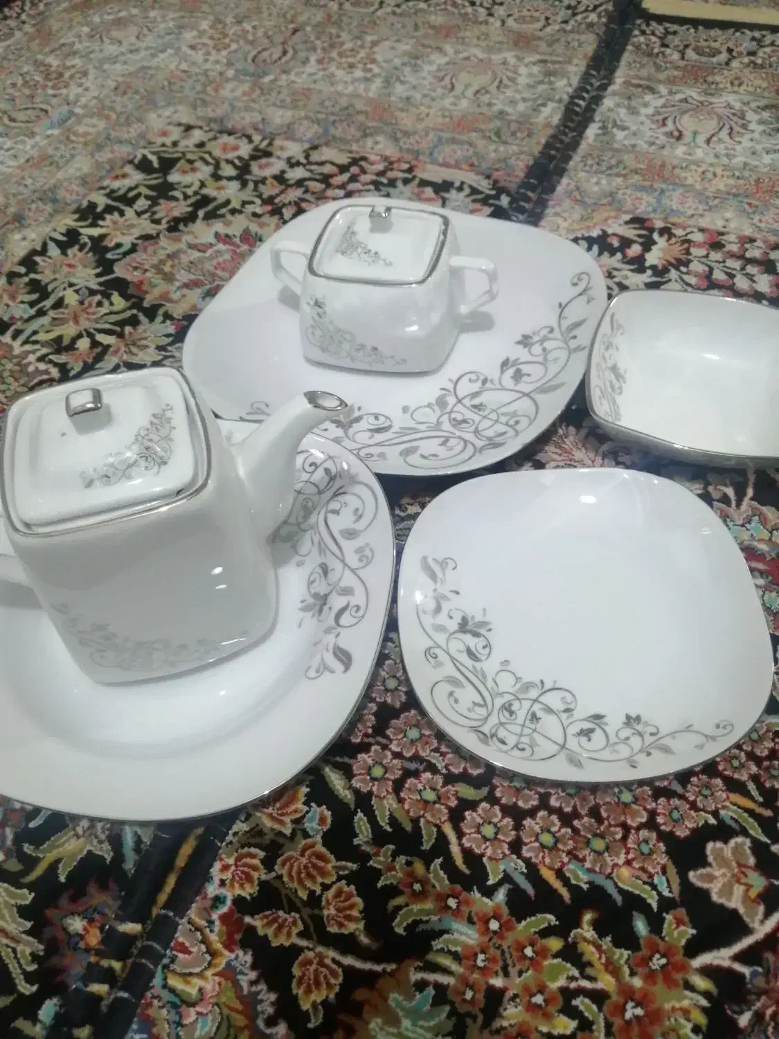 چینی 12 نفره|ظروف سرو و پذیرایی|جوانرود, |دیوار