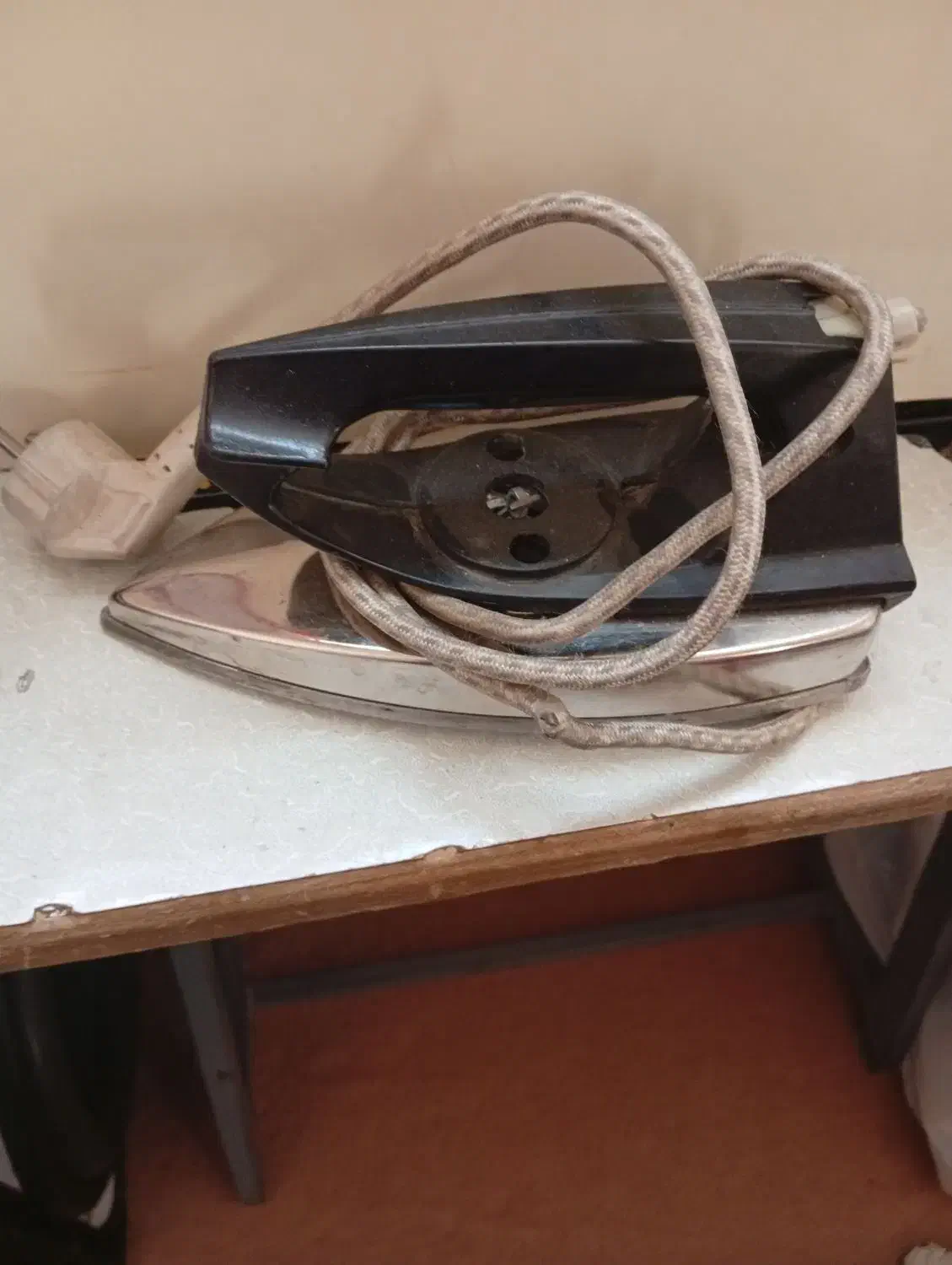 مانکن و چرخ خیاطی و سردوز پروانه|چرخ خیاطی و ریسندگی|تبریز, |دیوار