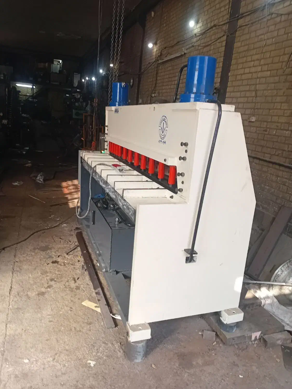 گیوتین و نورد ورق اجدار|ماشین‌آلات صنعتی|اصفهان, کشاورزی|دیوار