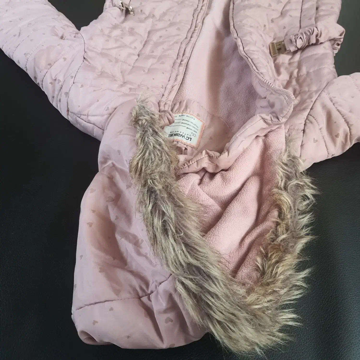 کاپشن و بافت دخترانه برند Lcwaikiki|کفش و لباس بچه|شاهدشهر, |دیوار