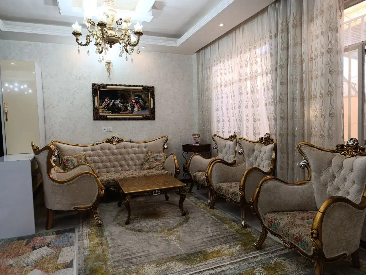 مبلمان ۷ نفره سلطنتی|مبلمان خانگی و میز عسلی|قوچان, |دیوار