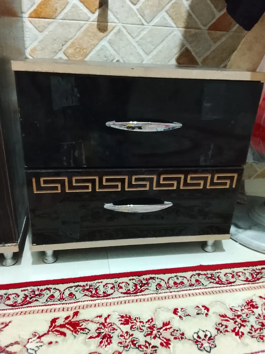 دوتا پاتختی دو کشویی|جاکفشی، کمد، دراور|فیروزآباد (فارس), |دیوار