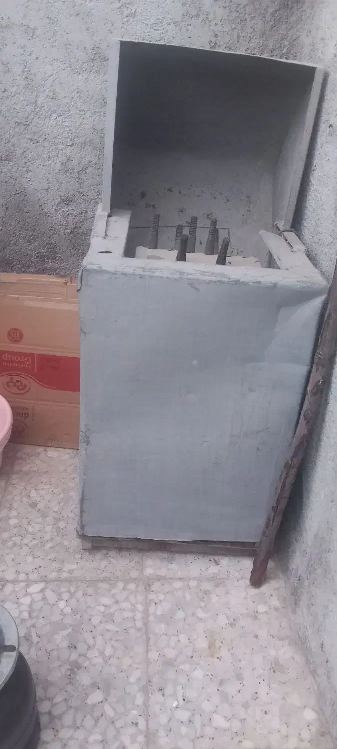 پر کن مرغ|فروشگاه و مغازه|مرودشت, کناره|دیوار