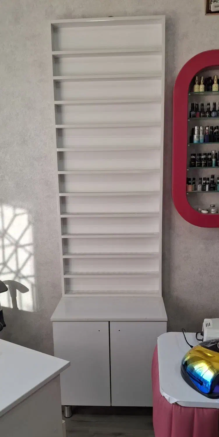 میز و صندلی ناخنکار|آرایشگاه و سالنهای زیبایی|پرند, فاز ۲|دیوار