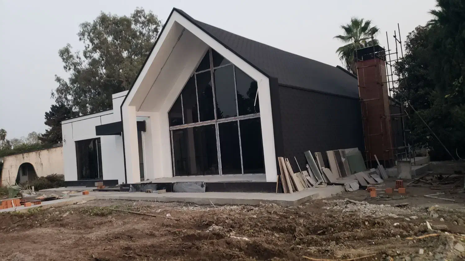 تولید انواع درب و پنجره های یو پی وی سی|خدمات پیشه و مهارت|بابل, |دیوار