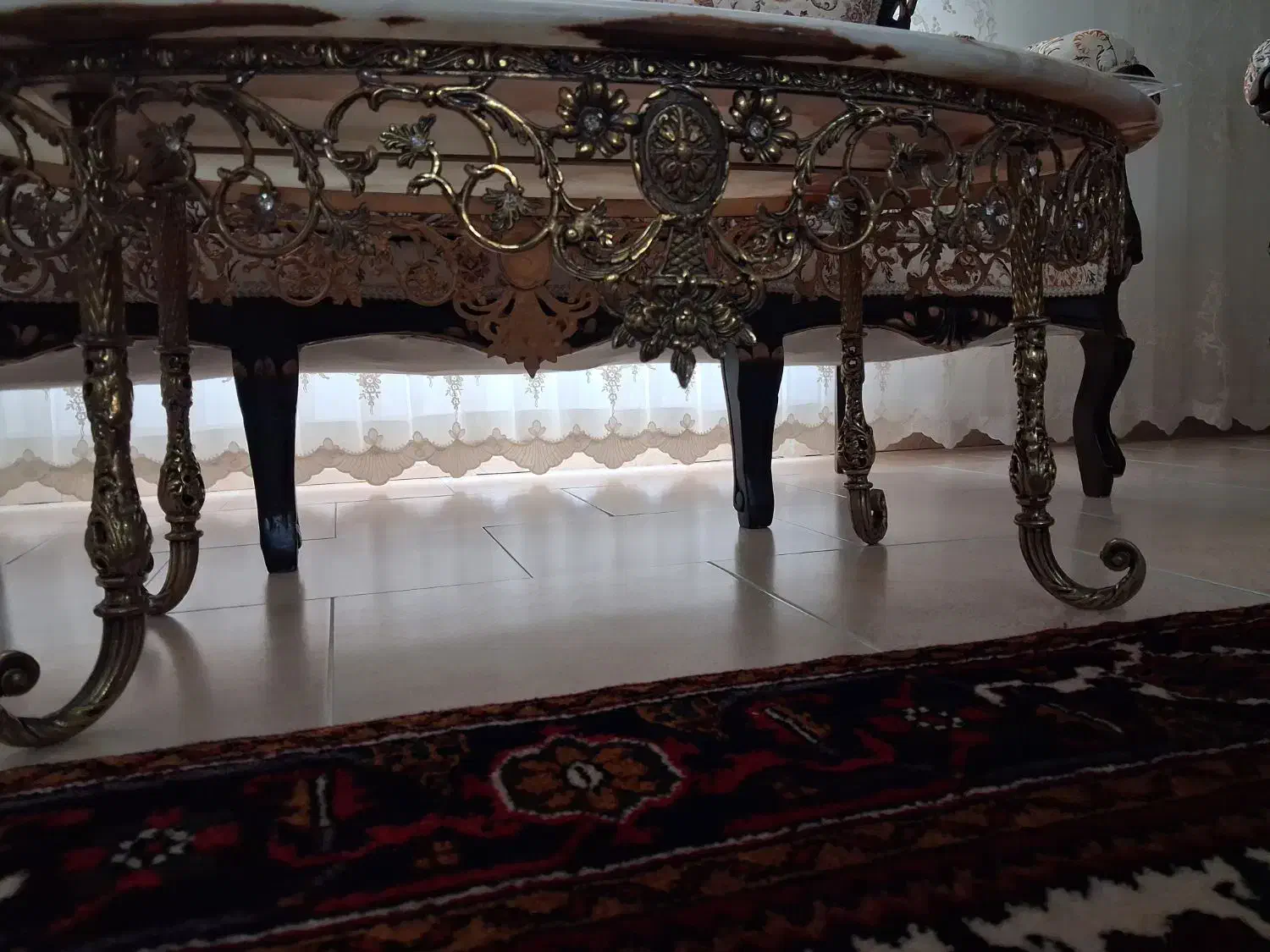 جلو مبلی برنز پایه عصایی|مبلمان خانگی و میز عسلی|تبریز, |دیوار