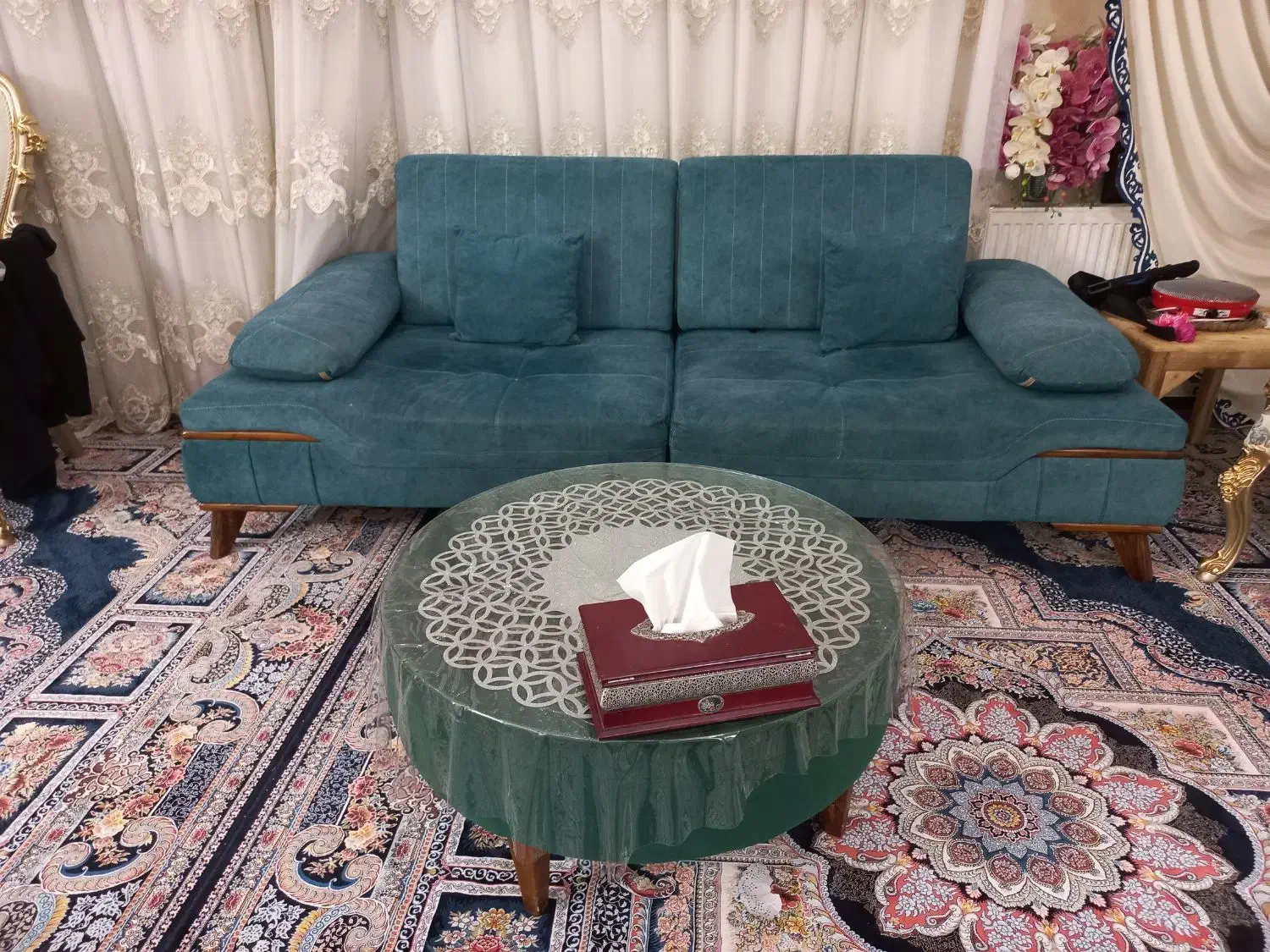 کاناپه سه نفره تخت خواب شو|مبلمان خانگی و میز عسلی|قم, سعادتی|دیوار