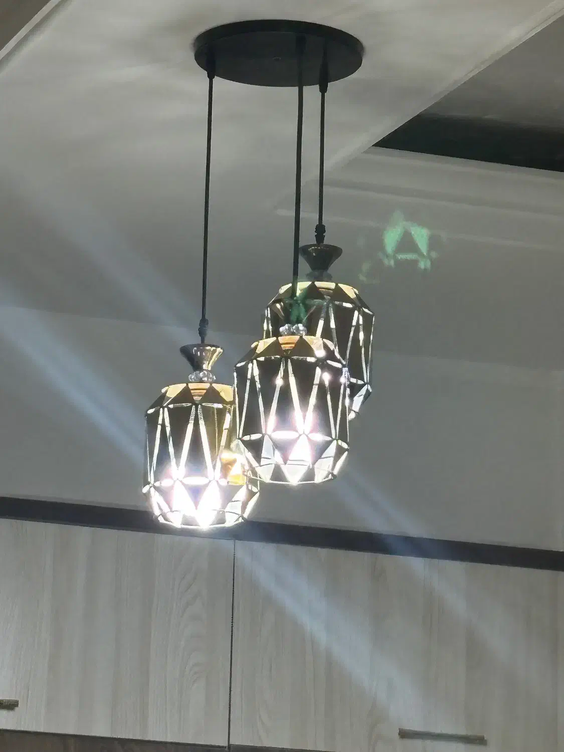 لوستر|لوستر و چراغ آویز|پاکدشت, پاکدشت (مامازند)|دیوار