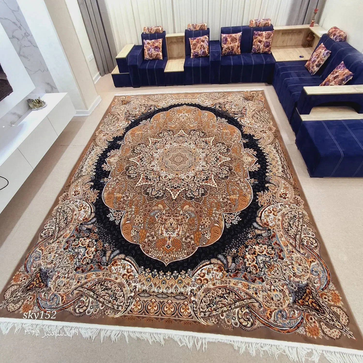 یک تخته فرش ۱۲ متری ۷۰۰ شانه|فرش|ایلام, |دیوار