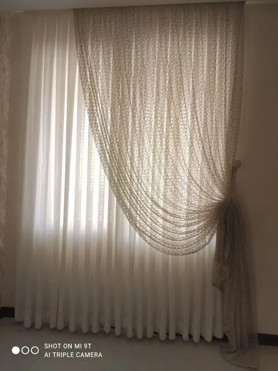 شستشوی تخصصی پرده با بازکردن رایگان|خدمات نظافت|مشهد, عامل|دیوار