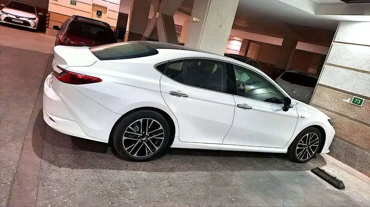 تویوتا کمری سفید هیبرید 2.5لیتر مدل 2025|خودرو سواری و وانت|تهران, گلستان (شهرک راه آهن)|دیوار