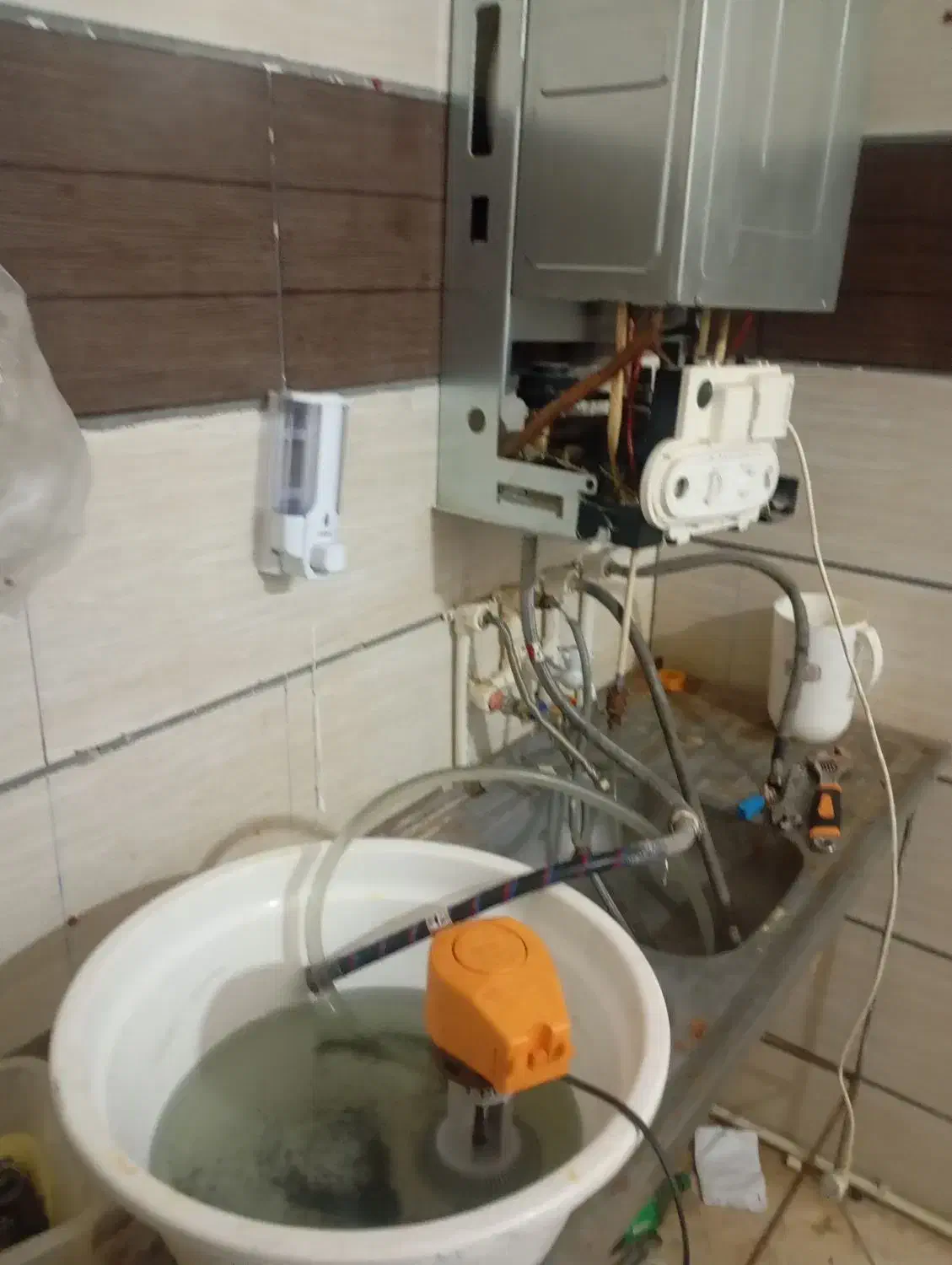 تعمیرات پکیج ابگرمکن موتور خانه اب فاضلاب|آبگرمکن، پکیج، شوفاژ|قوچان, |دیوار