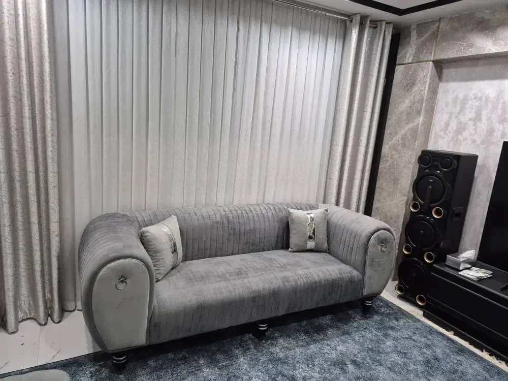 مبل و میز ناهار خوری کاملا نو چوب راش پارچه خارجی|مبلمان خانگی و میز عسلی|اصفهان, سیچان|دیوار