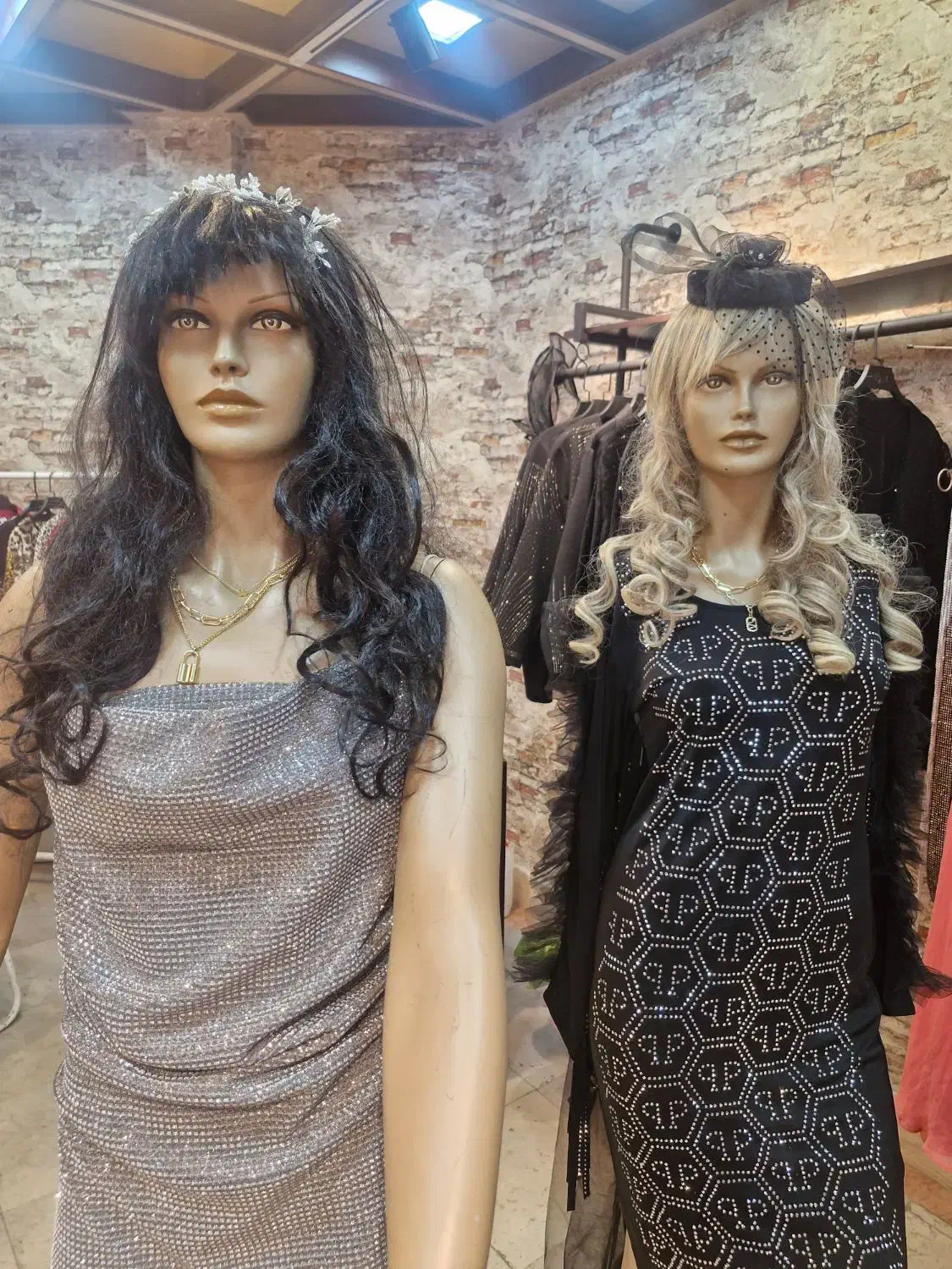 مانکن لباس زنونه درجه یک|لباس|رشت, استادسرا|دیوار