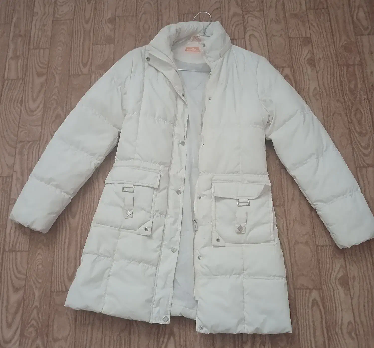 کاپشن ومانتو|لباس|شازند, |دیوار