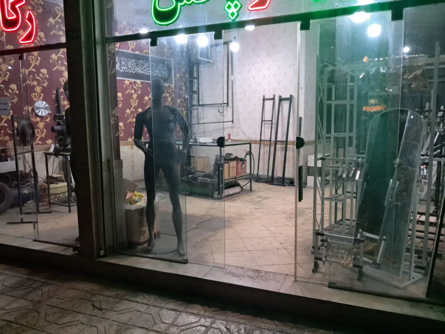 اجاره مغازه 55متری|اجارهٔ مغازه و غرفه|مشهد, ایثارگران|دیوار