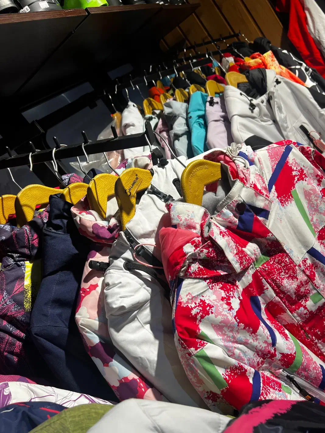 کاپشن اسکی  اسنوبرد زنانه و مردانه|ورزش‌های زمستانی|تهران, شهرک پردیسان|دیوار