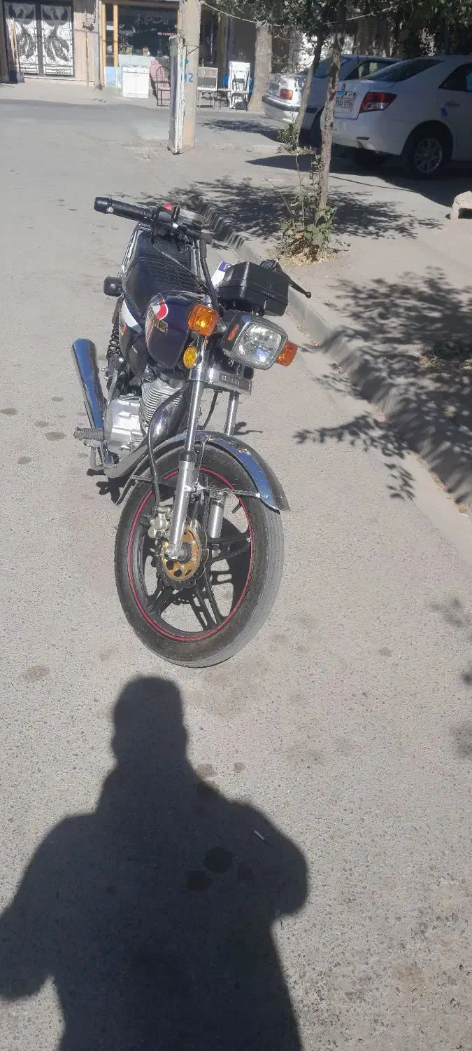 موتور ۲۰۰ مدل ۱۴۰۴|موتورسیکلت|سلماس, |دیوار