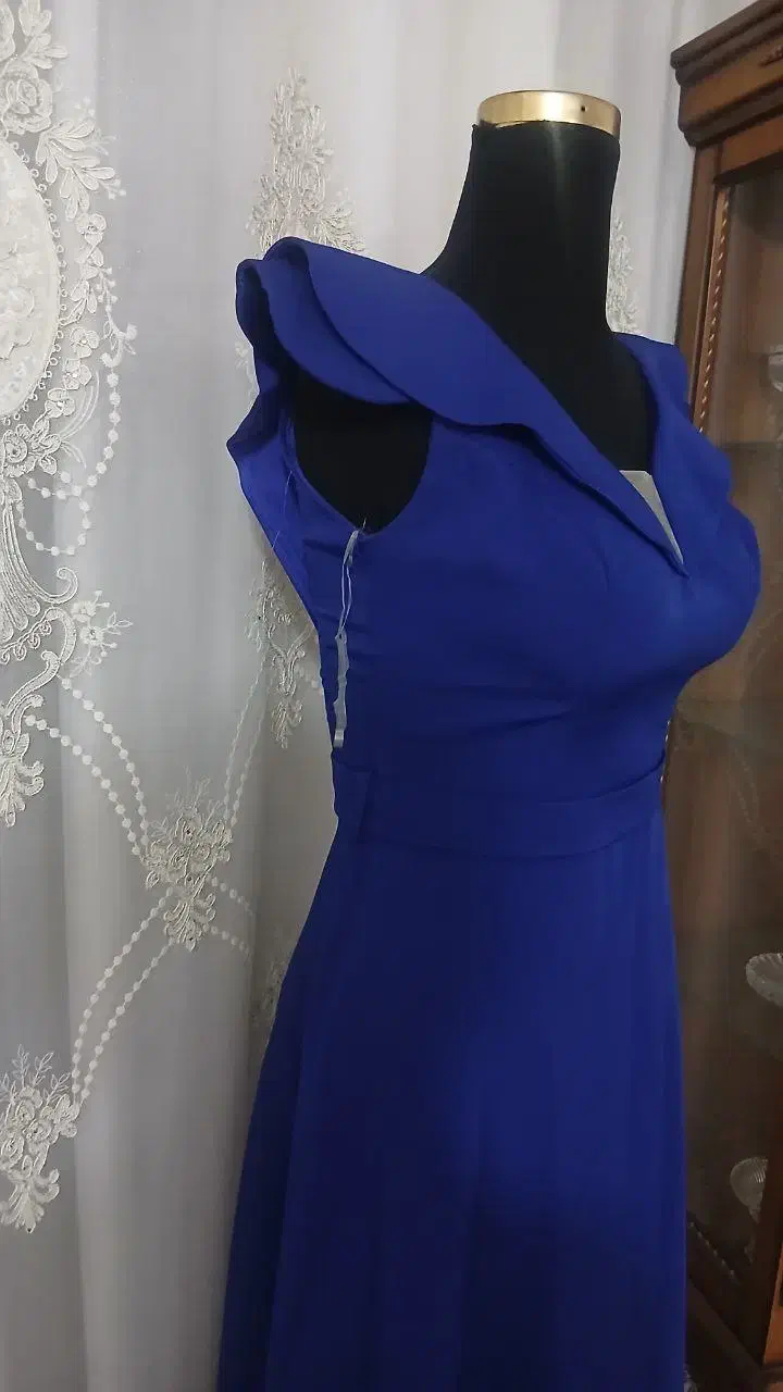 لباس مجلسی|لباس|قمرود, |دیوار