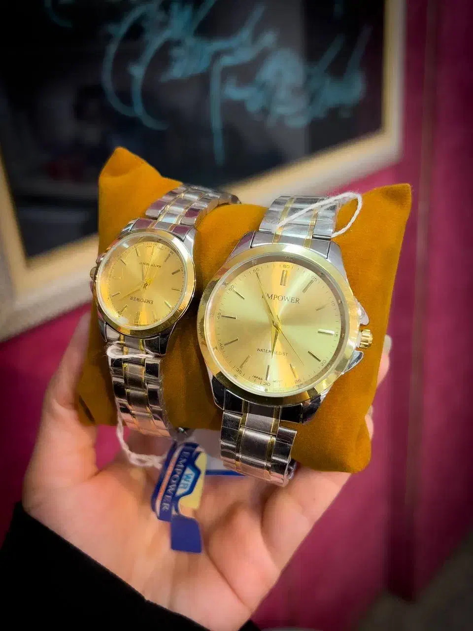 ساعت ست|ساعت|نیشابور, دارایی|دیوار