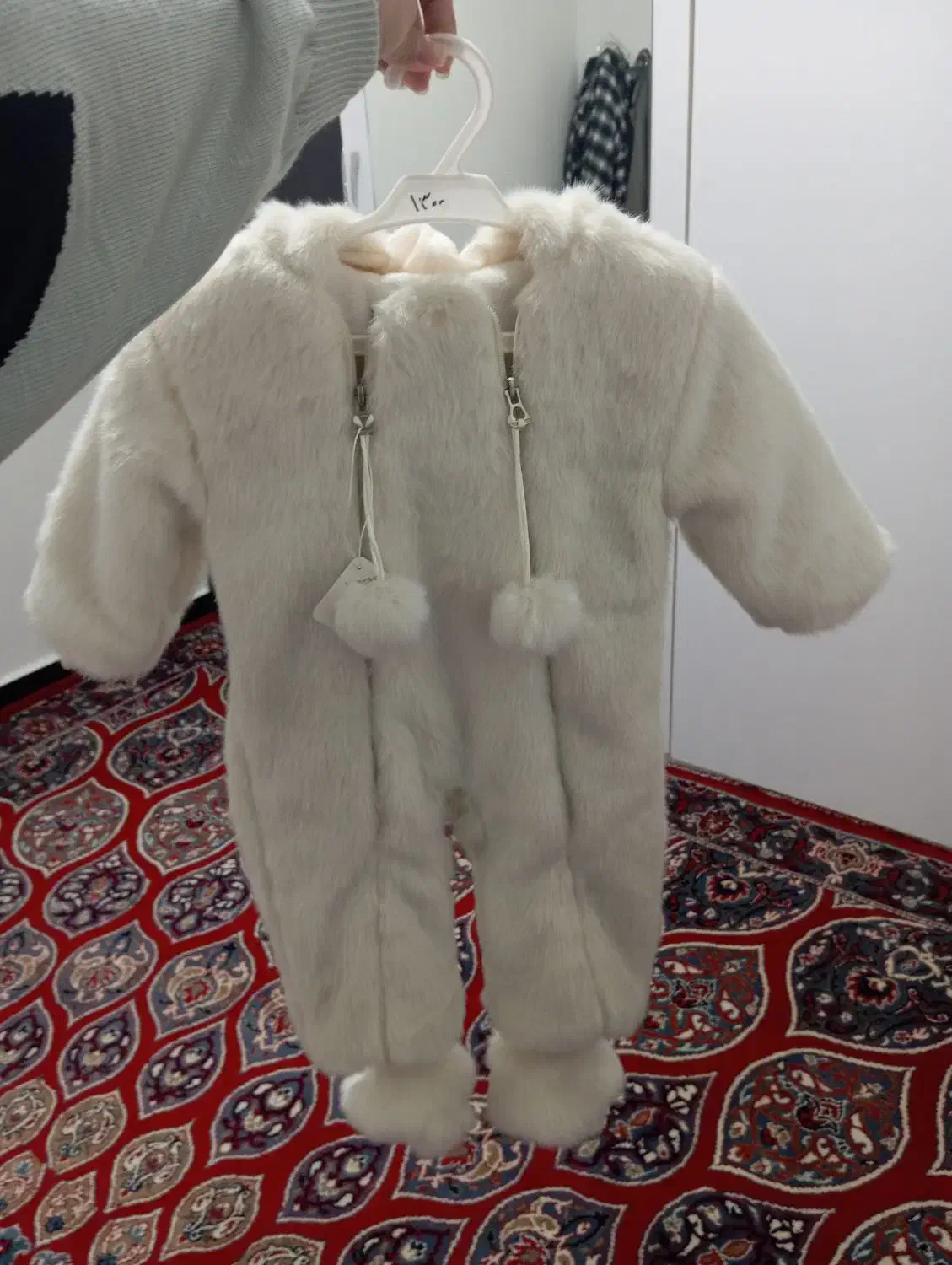 لباس بچگانه|کفش و لباس بچه|شاهین دژ, |دیوار