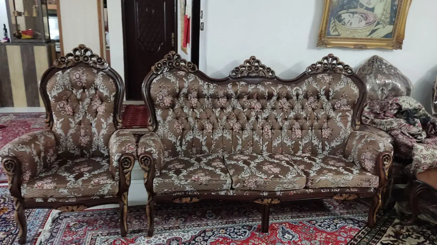 مبل سلطنتی۹نفره|مبلمان خانگی و میز عسلی|تربت‌حیدریه, حسنی بالا|دیوار