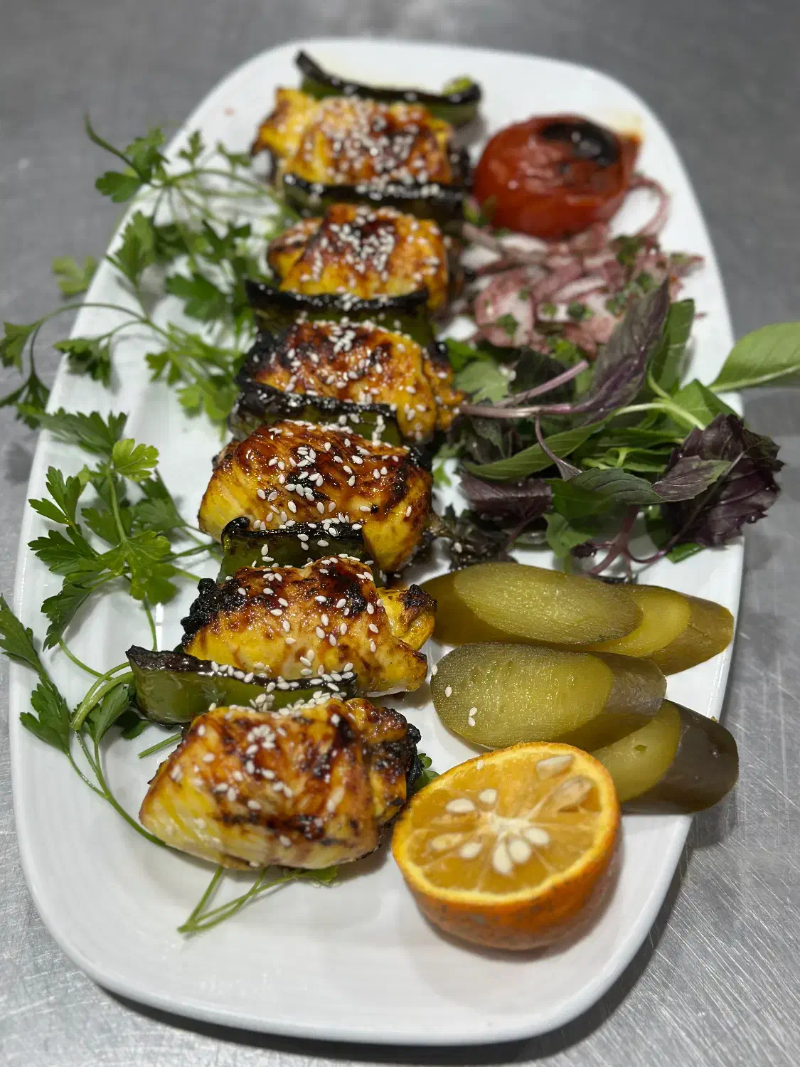 نیروی سالندار|استخدام خدمات فروشگاه و رستوران|کاشان, امیرکبیر|دیوار