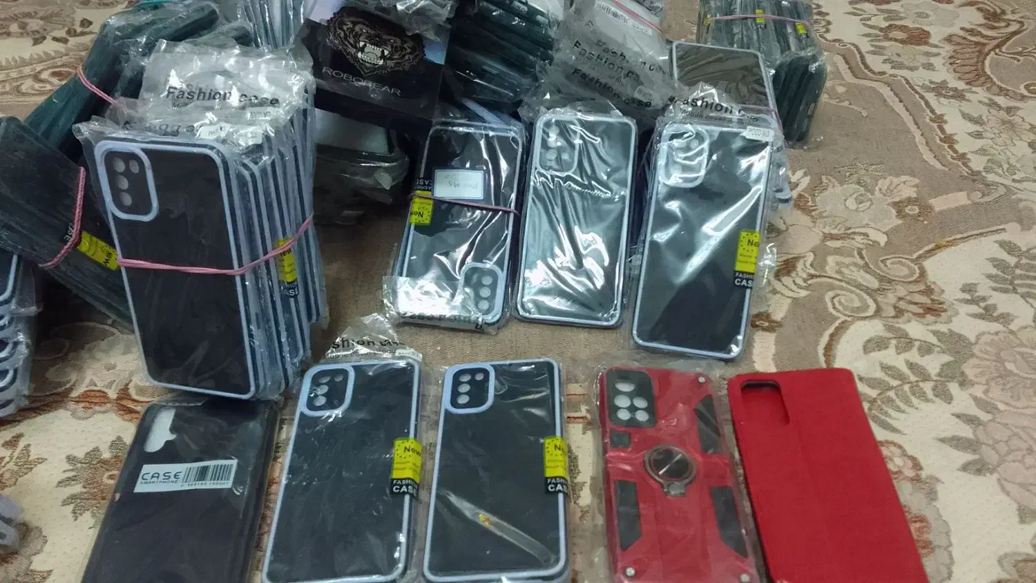 حراج انواع قاب گوشی زیر قیمت|لوازم جانبی موبایل و تبلت|وحیدیه, |دیوار