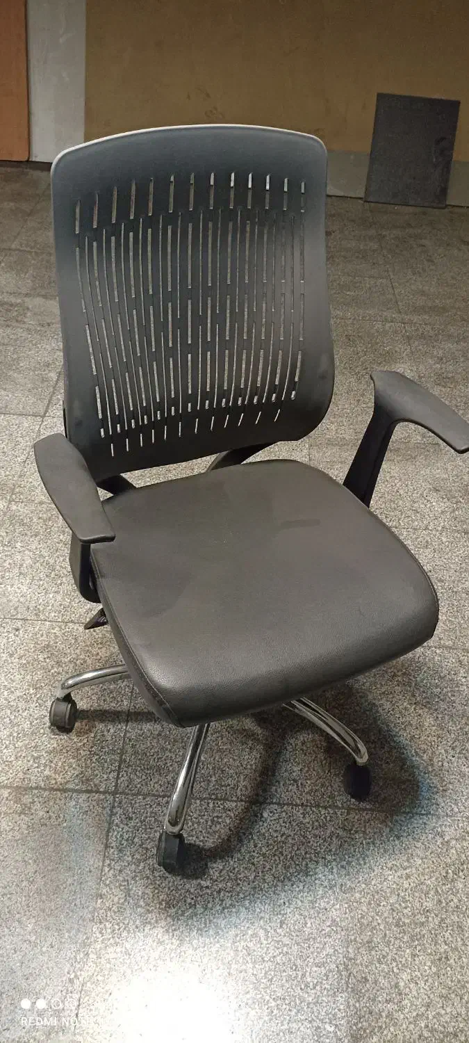 صندلی|مبلمان اداری|تهران, درب دوم|دیوار