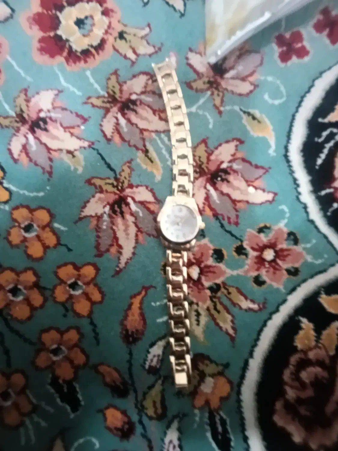 ساعت مچی زنانه طلایی|ساعت|قم, نیروگاه|دیوار