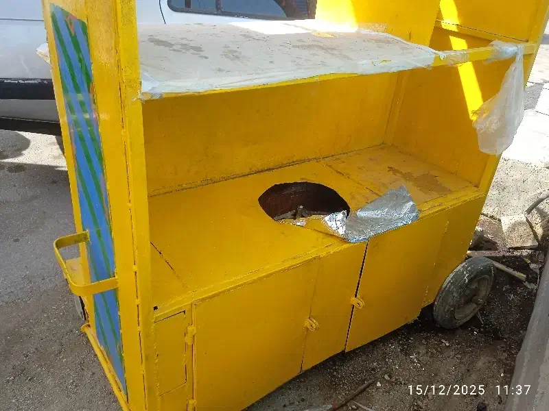 ساندویچی سیار|کافی‌شاپ و رستوران|نی‌ریز, |دیوار