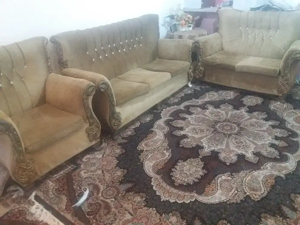 مبل راحتی فروش فوری|مبلمان خانگی و میز عسلی|لاهیجان, مهرگان|دیوار