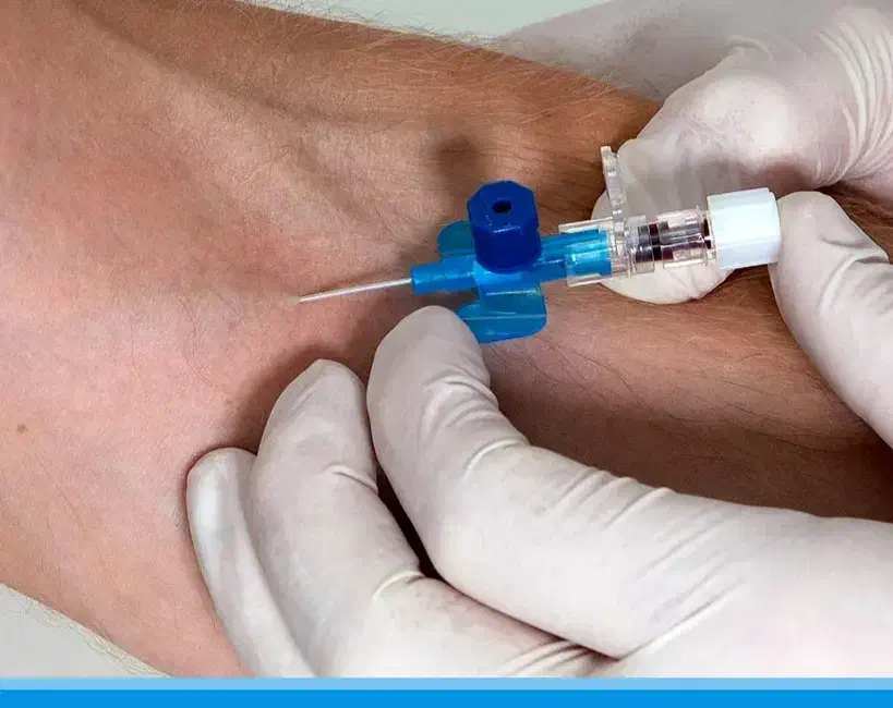 ویزیت و تزریقات و پانسمان در منزل. شهرری و حومه|خدمات آرایشگری و زیبایی|ری, سرتخت|دیوار