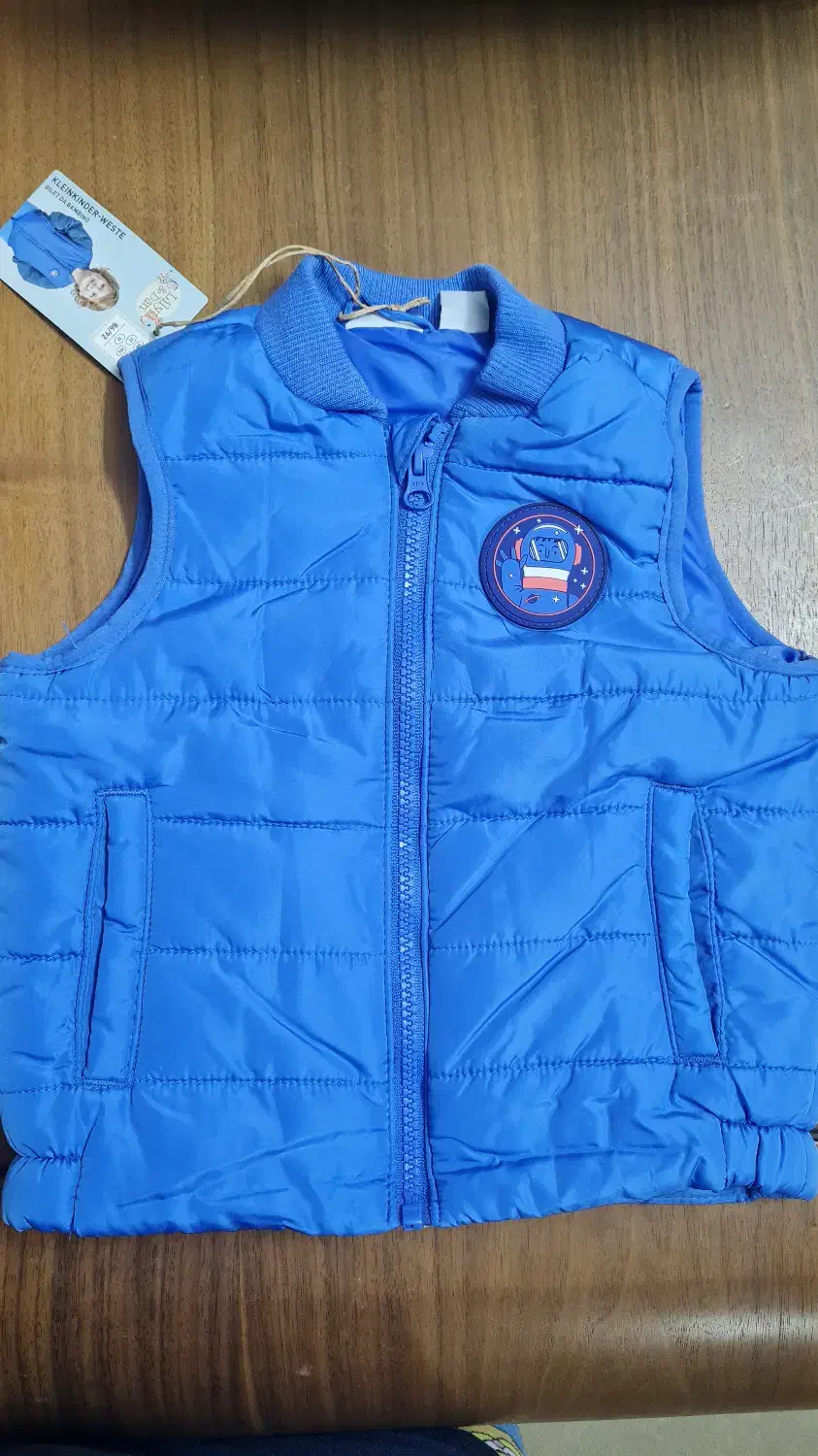 پافر آلمانی اورجینال کاملا نو.دو تا سه سال|کفش و لباس بچه|شاهین‌شهر, فردوسی|دیوار