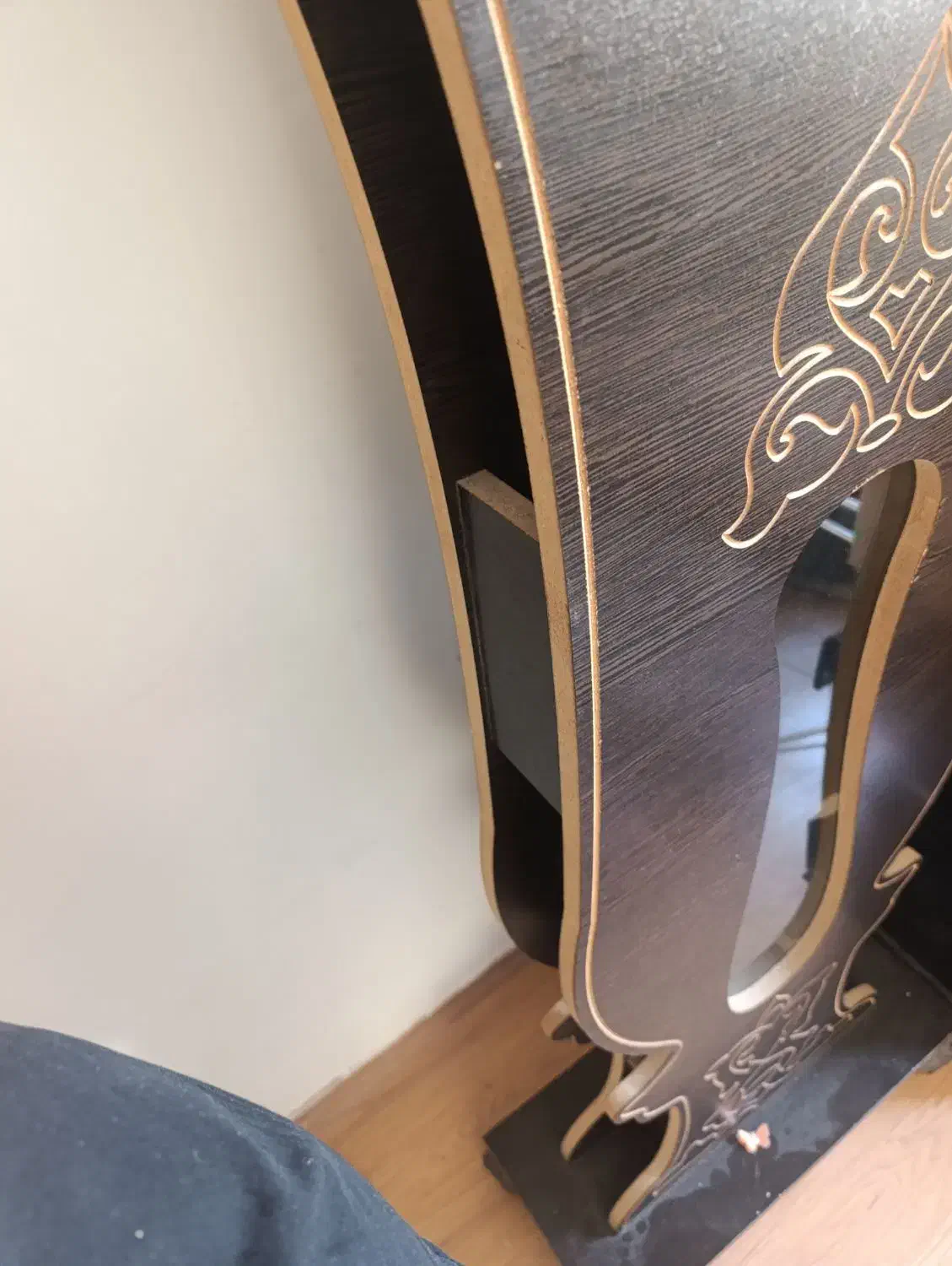 ساعت ایستاده در حد نو|ساعت دیواری و تزئینی|پرند, فاز ۵|دیوار