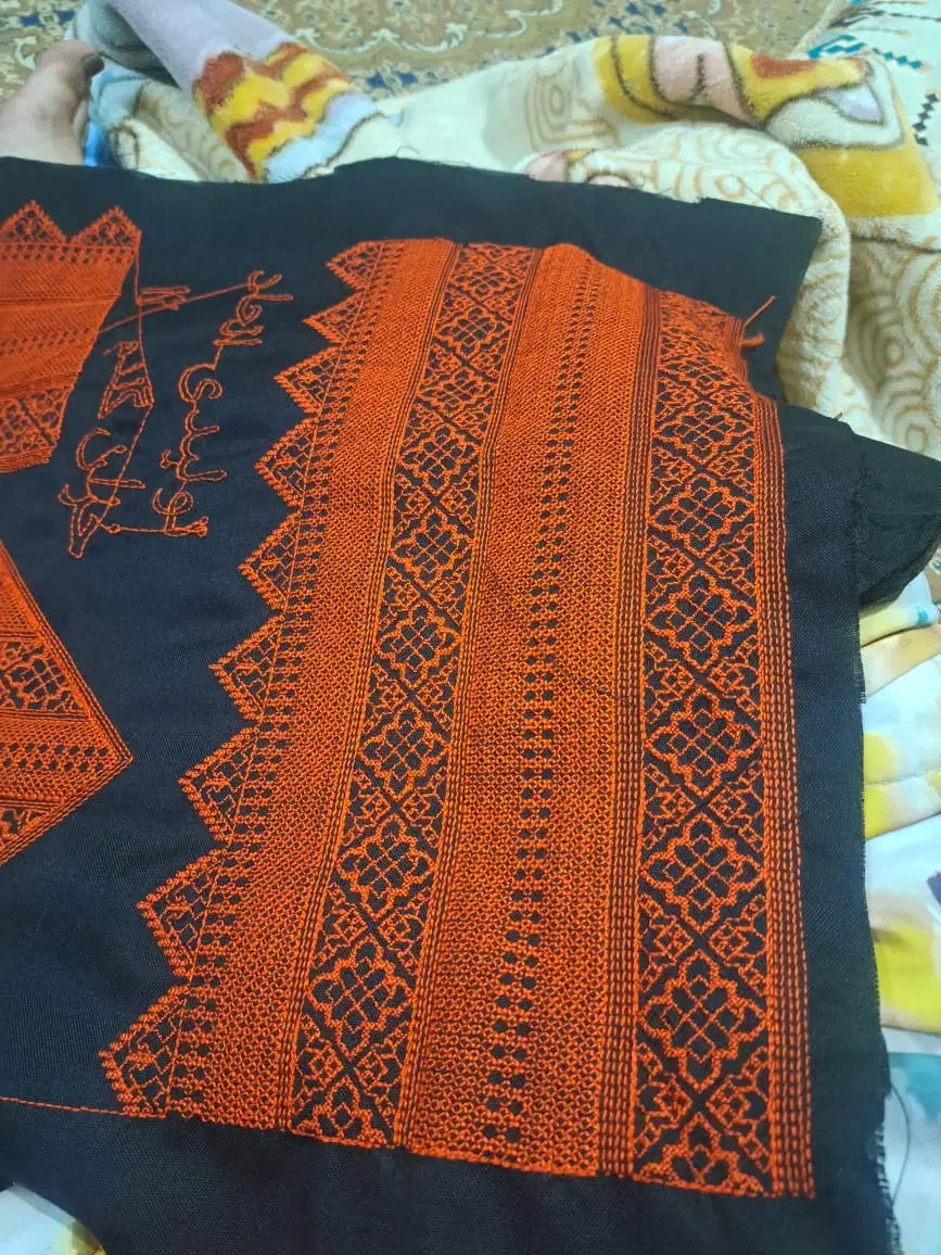 دوچگر هستم|لباس|خاش, |دیوار