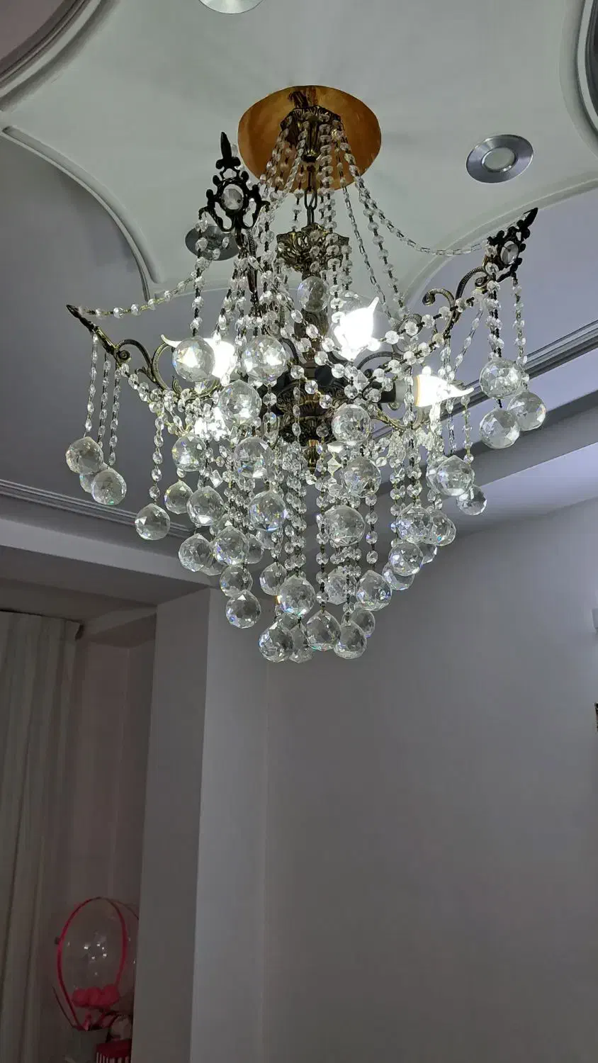 لوستر برنجی ۵ شاخه|لوستر و چراغ آویز|قرچک, میرزائی جنوبی|دیوار